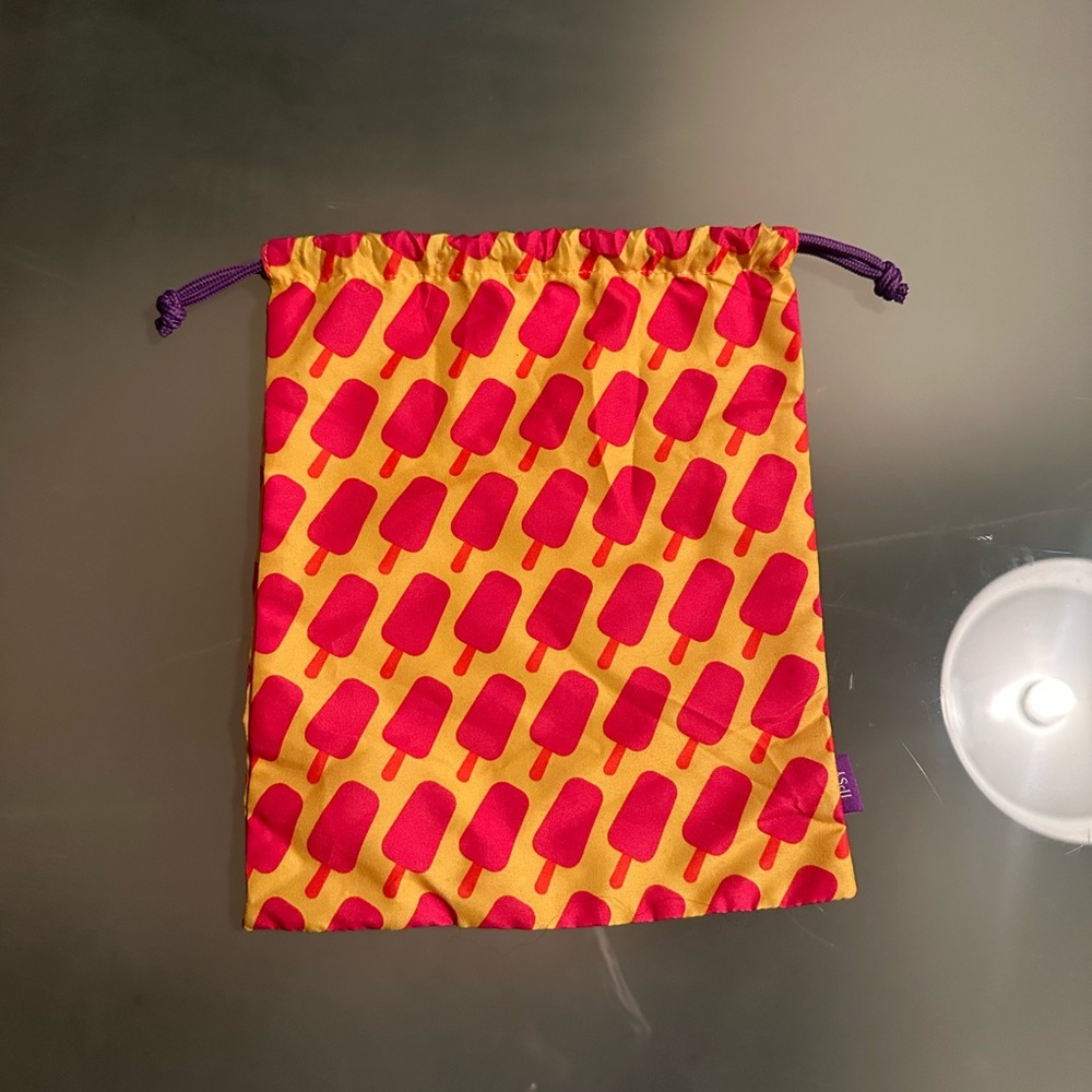 New! Ipsy Colorful Drawstring Bags Set - Picture 6 of 8